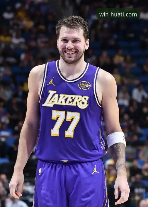 NBA常规赛最新战报：湖人客场力克步行者，东契奇43分引领进攻狂潮